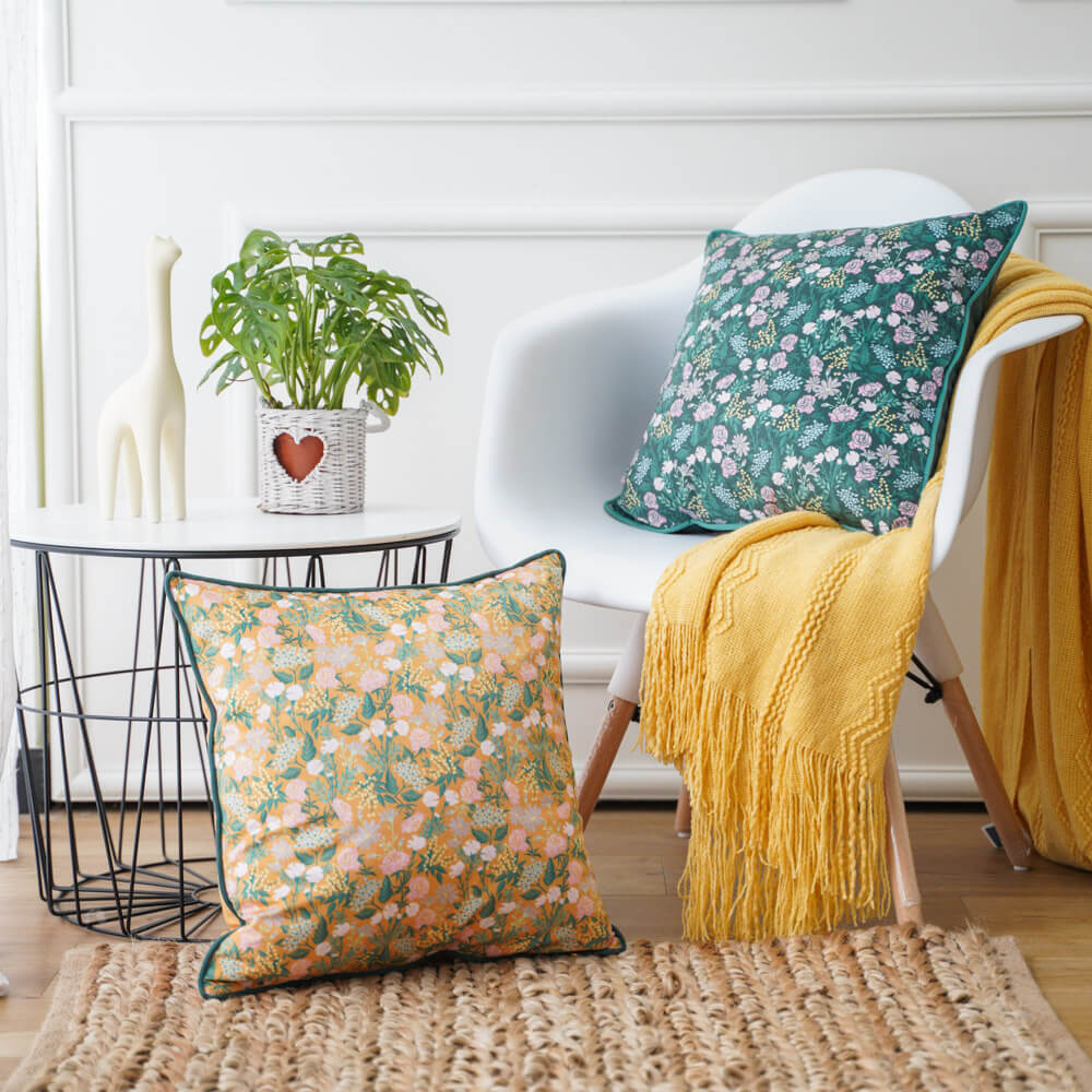 Decorative velvet throw pillow 2 5