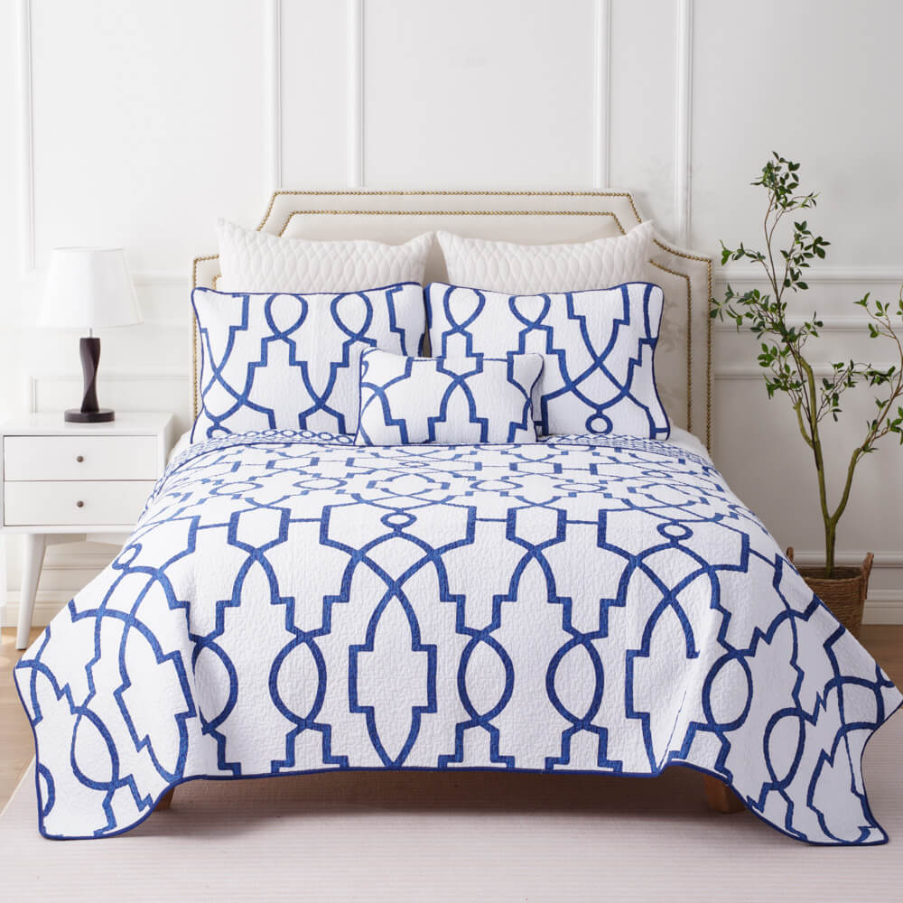 Geometrical printed Quilt Set 2 1