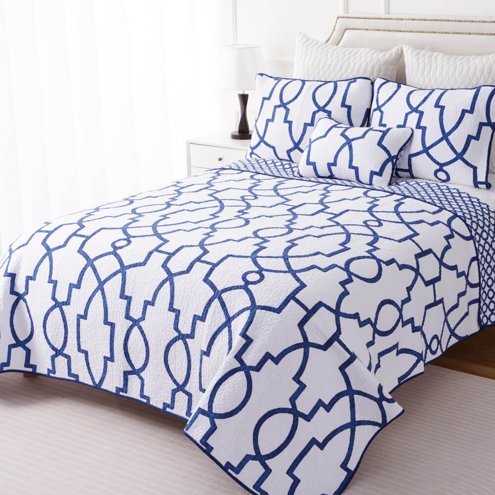 Geometrical printed Quilt Set 4 1