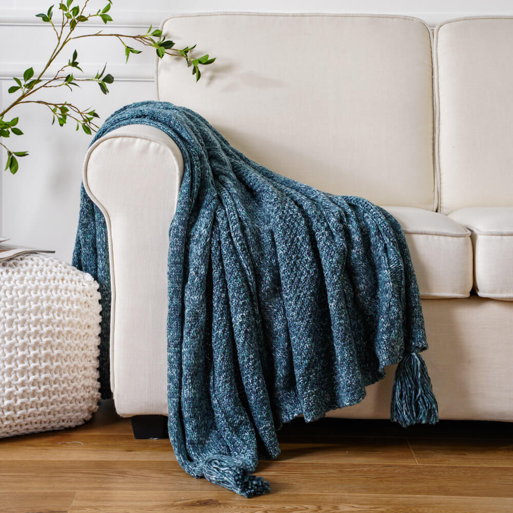 Heathered Recycle Knit Blanket with Tassels 3