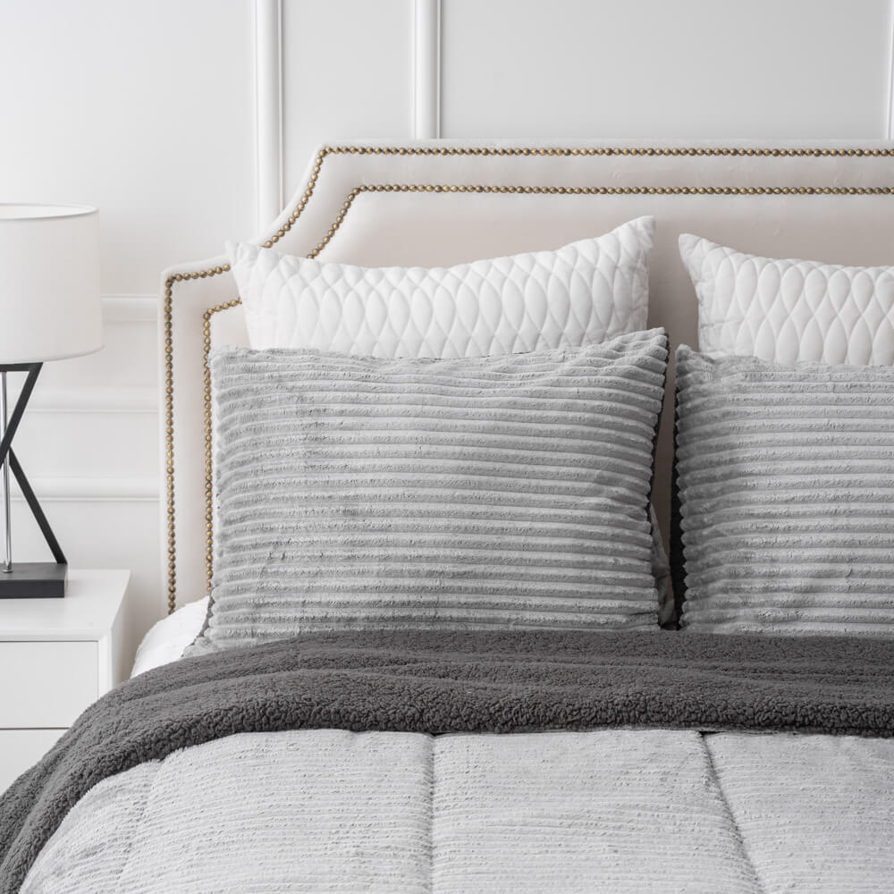 Jacquard Striped Flannel Sherpa Comforter set 4 1