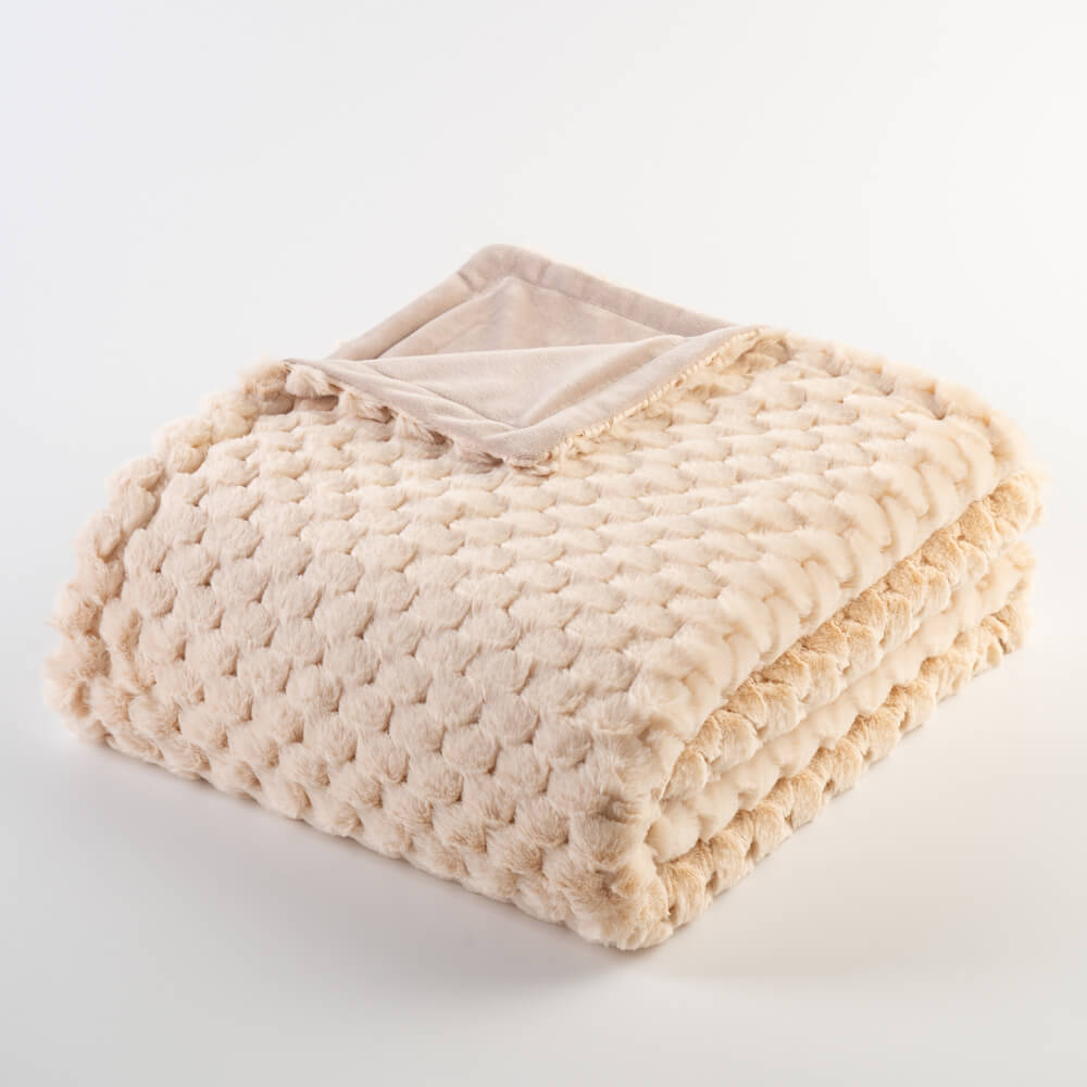 Jacquard faux fur blanket 6 Jacquard faux fur blanket 6
