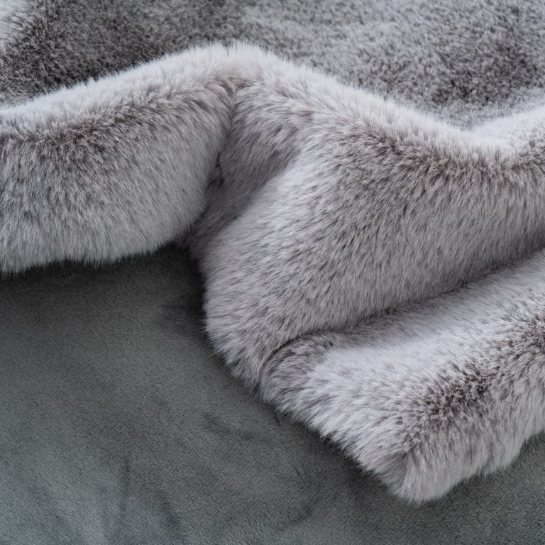 Faux Fur Blankets Supplier zero shed & rigorous quality control