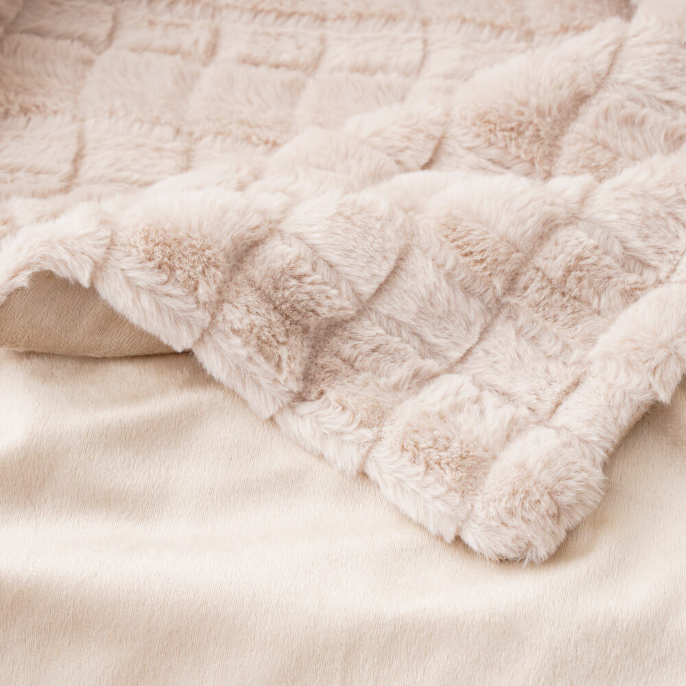 faux fur pillows 4 1