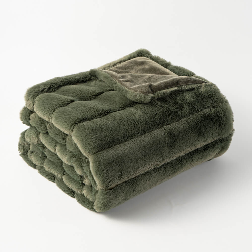 jacquard stripe faux fur blanket 6