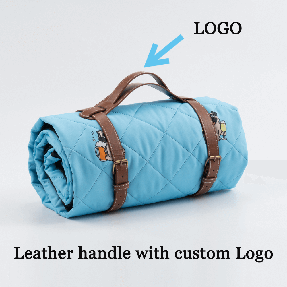 New Technical Canvas Quilted Picnic Blanket olive