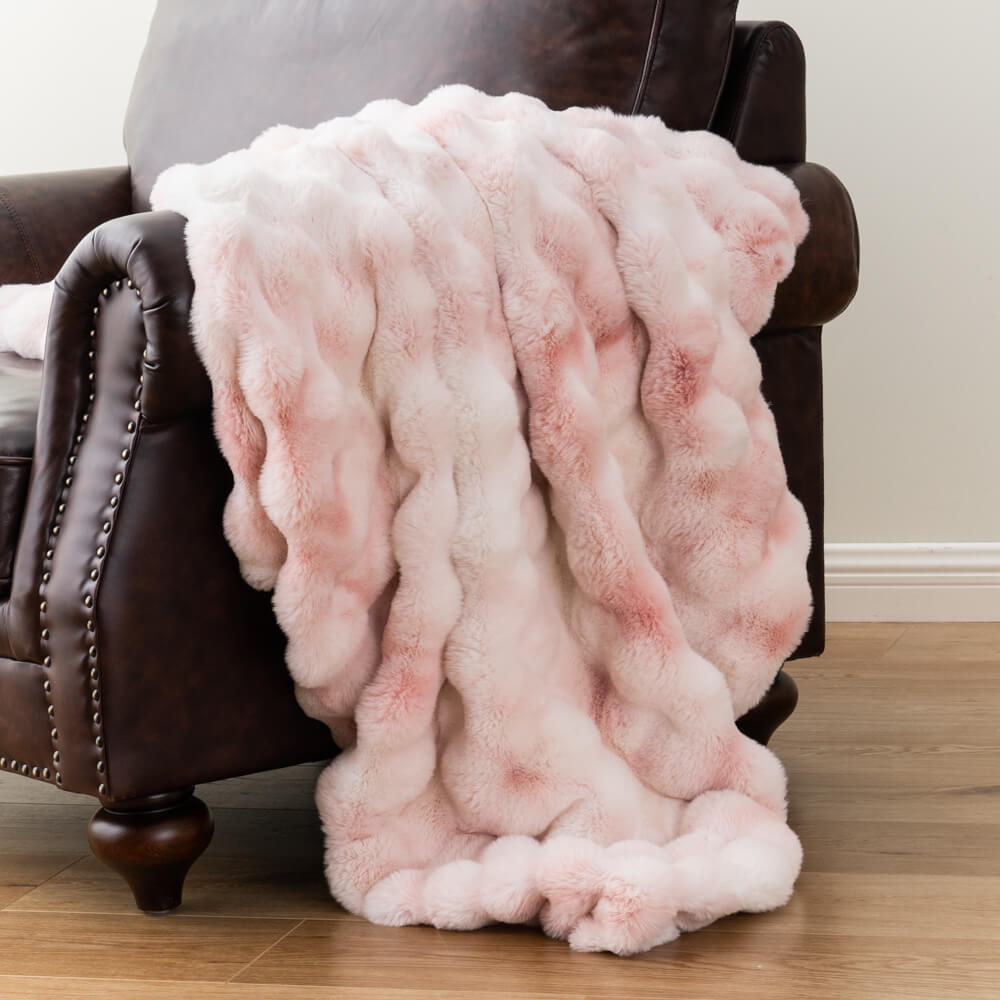 Faux Fur Blankets Supplier zero shed & rigorous quality control