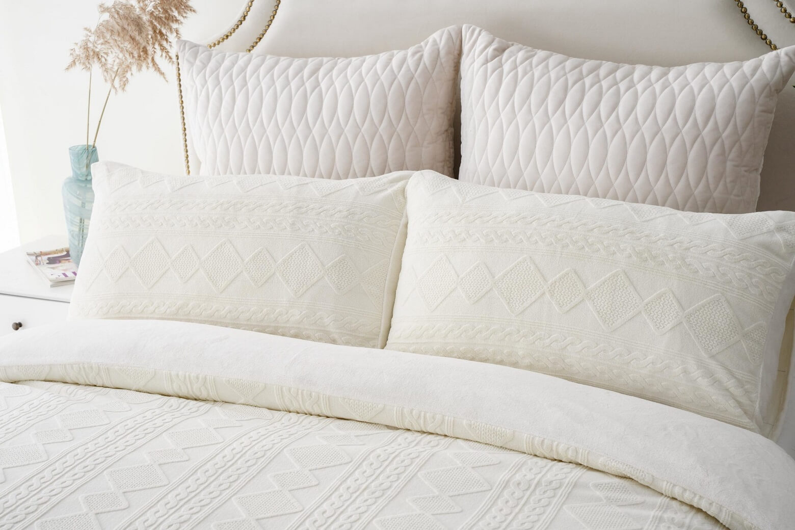Cable Knit Sherpa Comforter Set 5 scaled 1