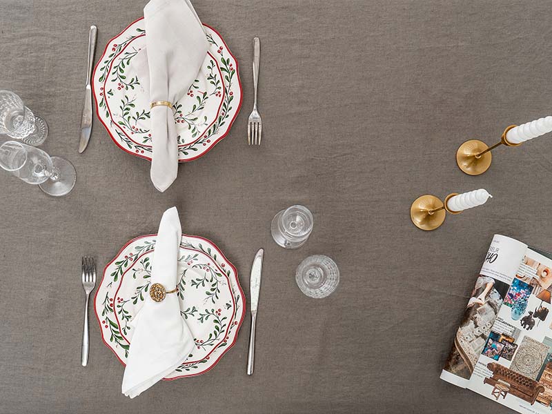 Bordered Linen Tablecloth 7