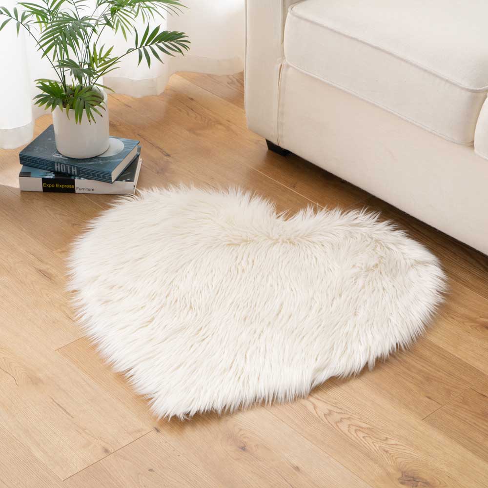 Heart Shaped Faux Fur RugSeat Cover 3