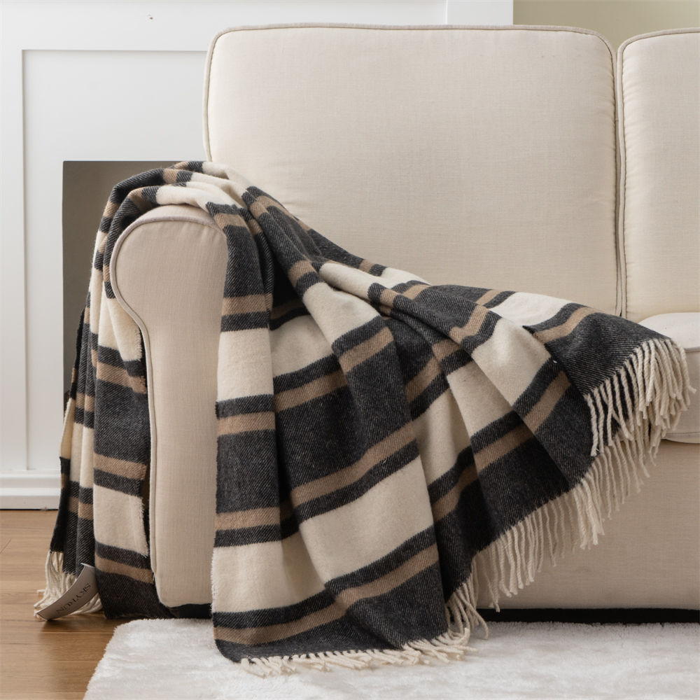 OEM Custom Wool Blanket 4