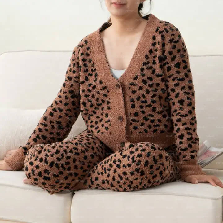 Women Feather Yarn Lounge Set