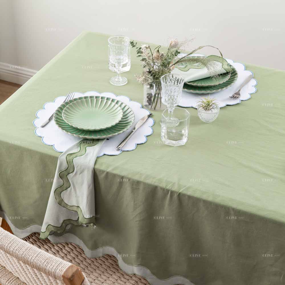 Scallop Tablecloth 1