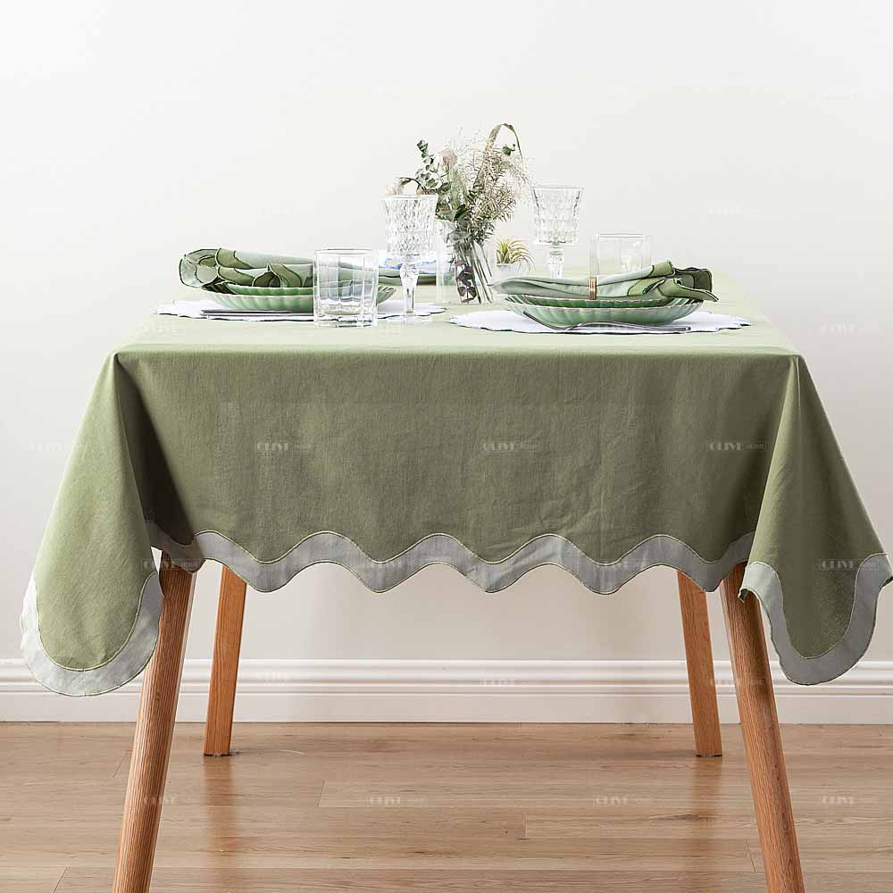 Scallop Tablecloth 6