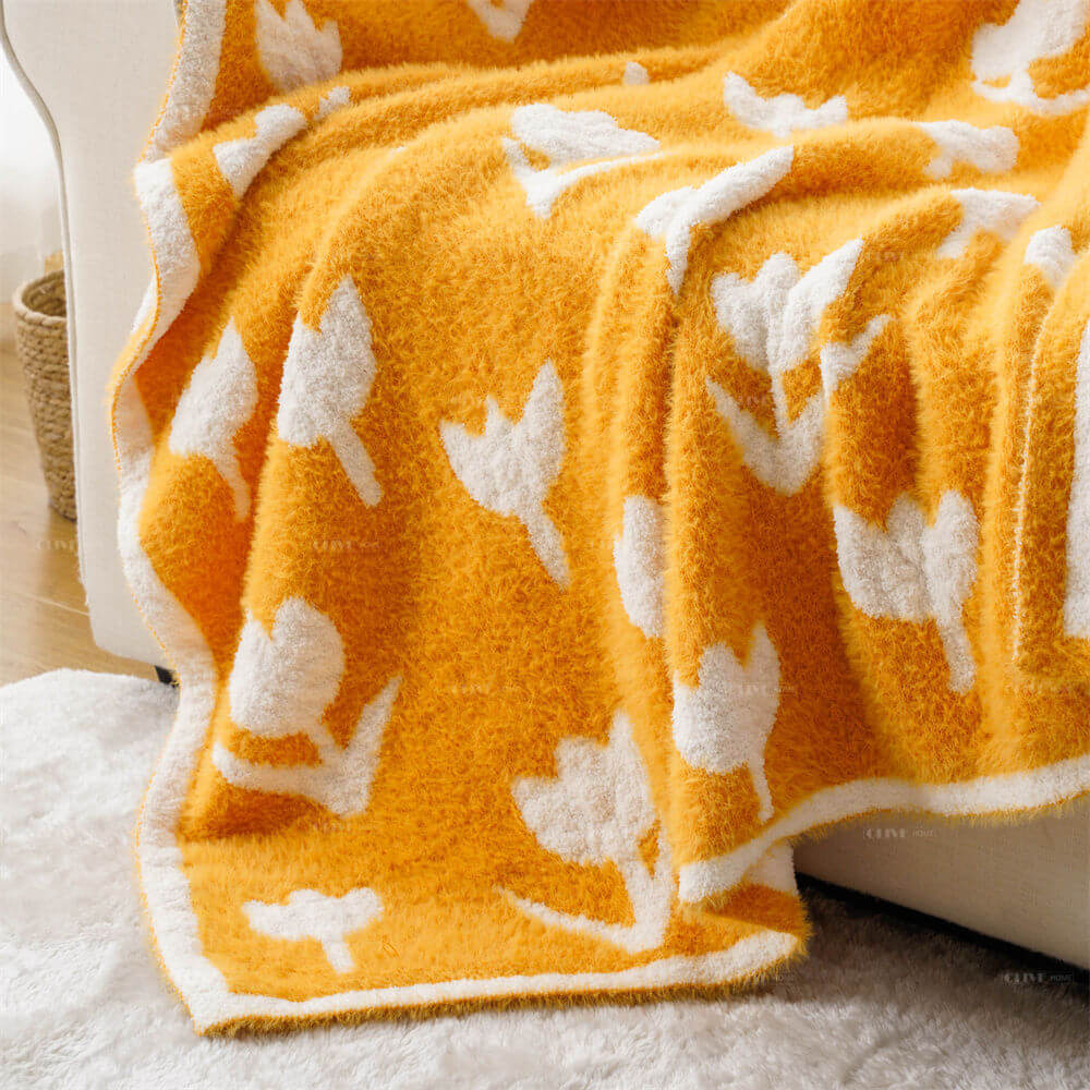Jacquard Feather Knit Blanket 4