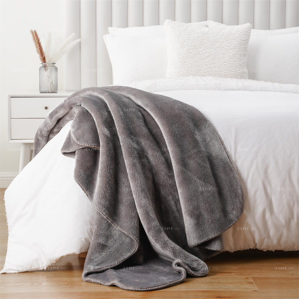 double sided chunky fleece blanket 1