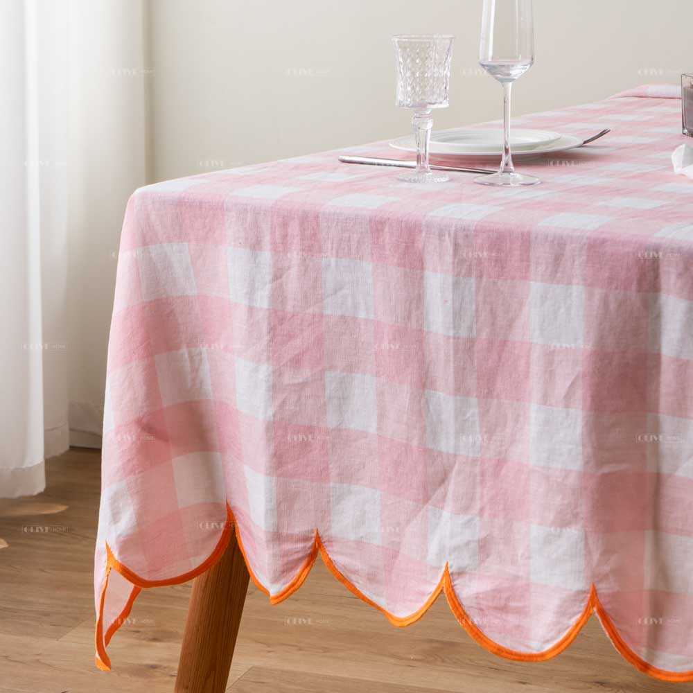 embroidered scallop tablecloth 3