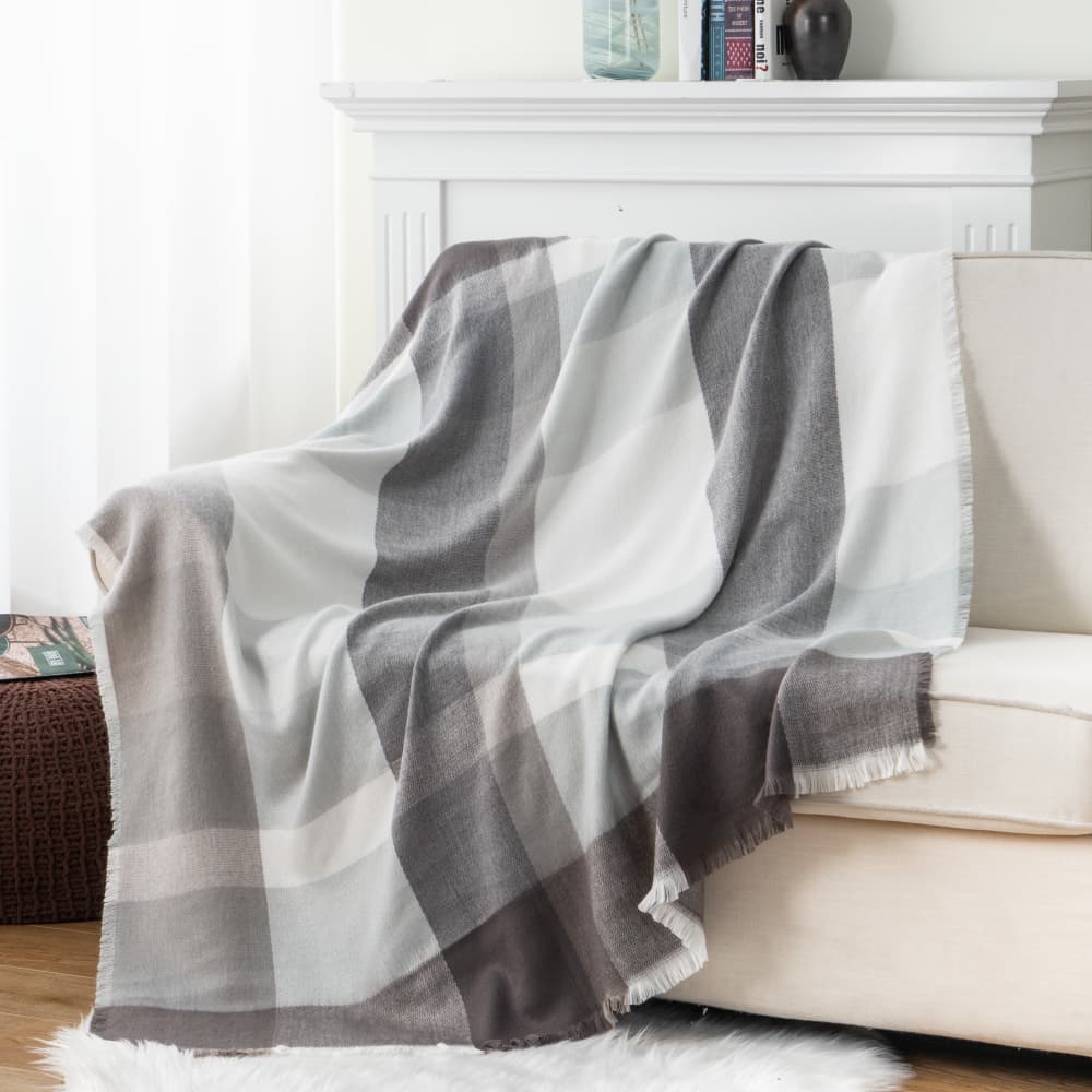 Off price Checkered Woven Throw 1