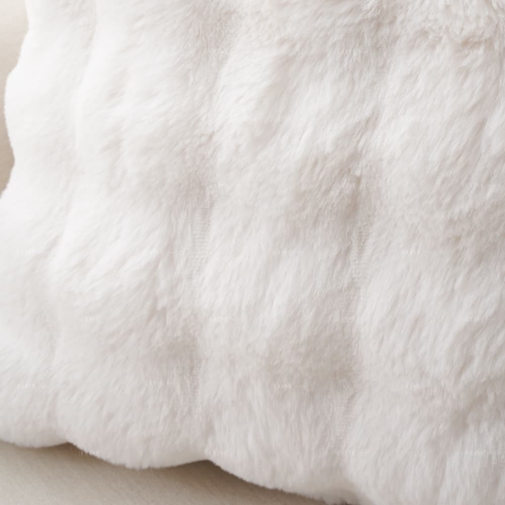 ruched faux fur pillow cover 4