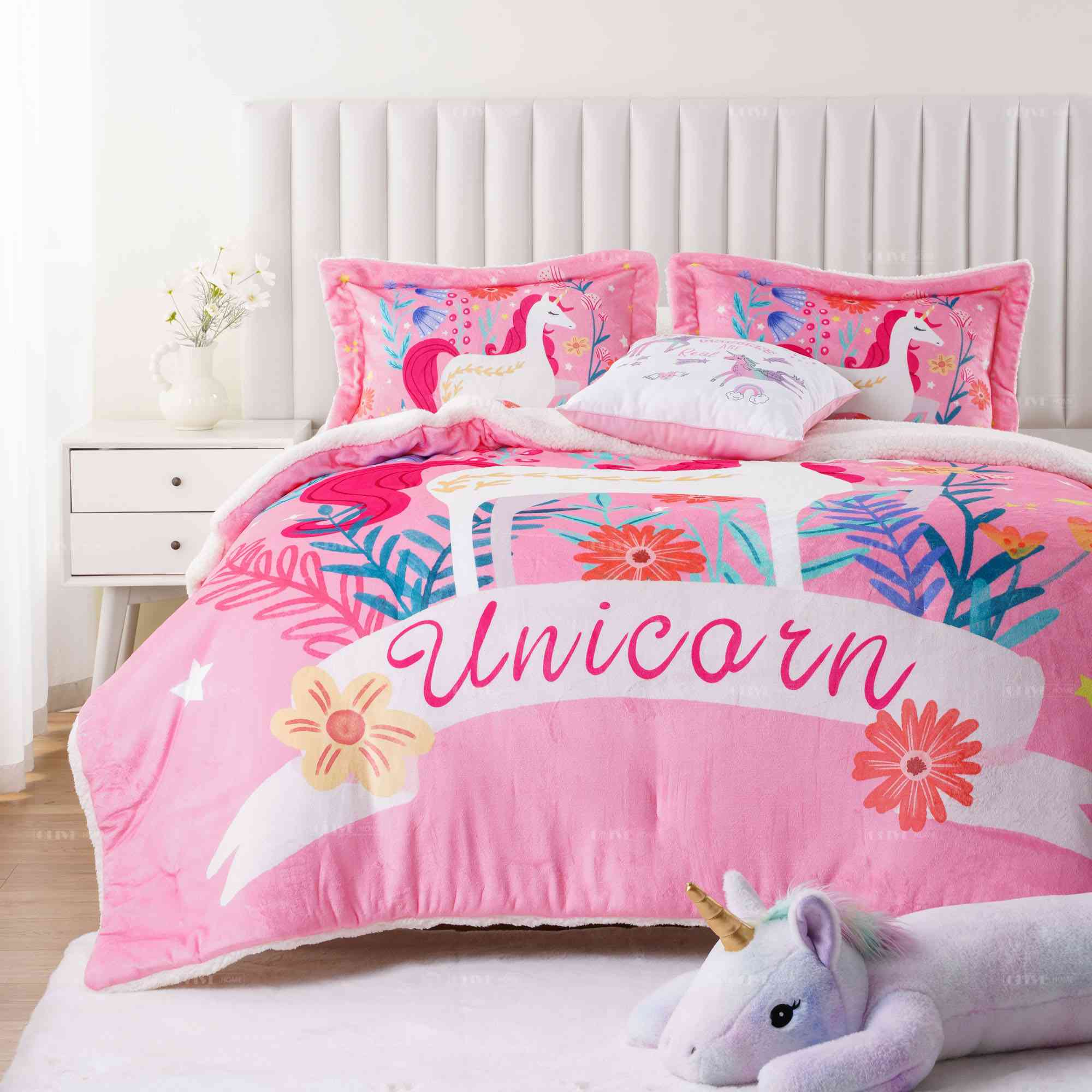 Kids Unicorn Sherpa comforter