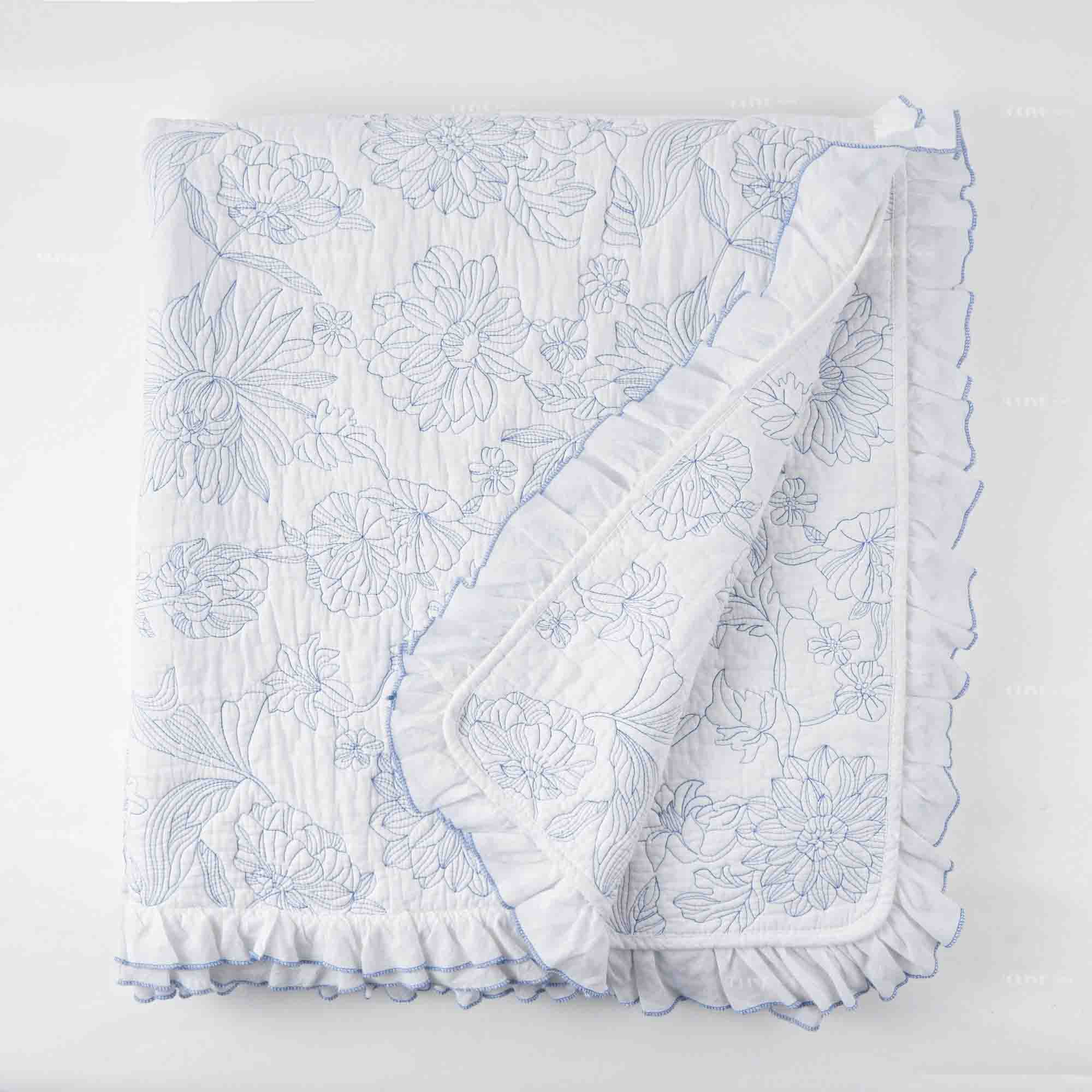 Ruffle Bedspread 16