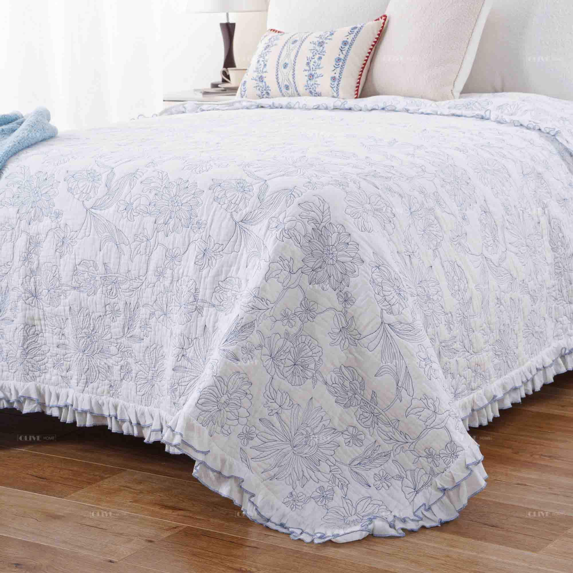 Ruffle Bedspread 5