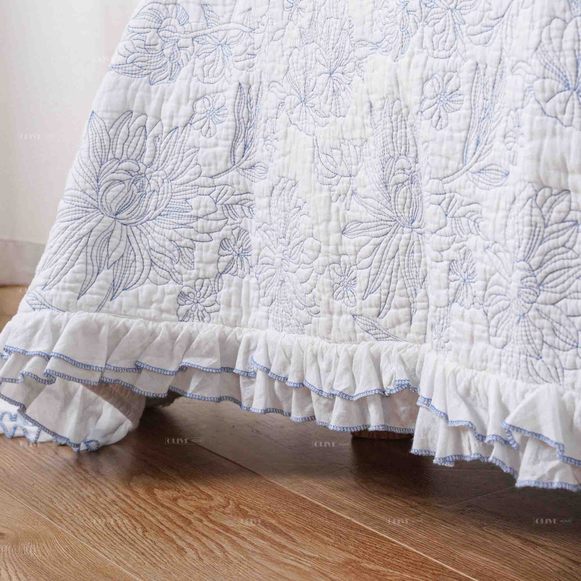 Ruffle Bedspread 8