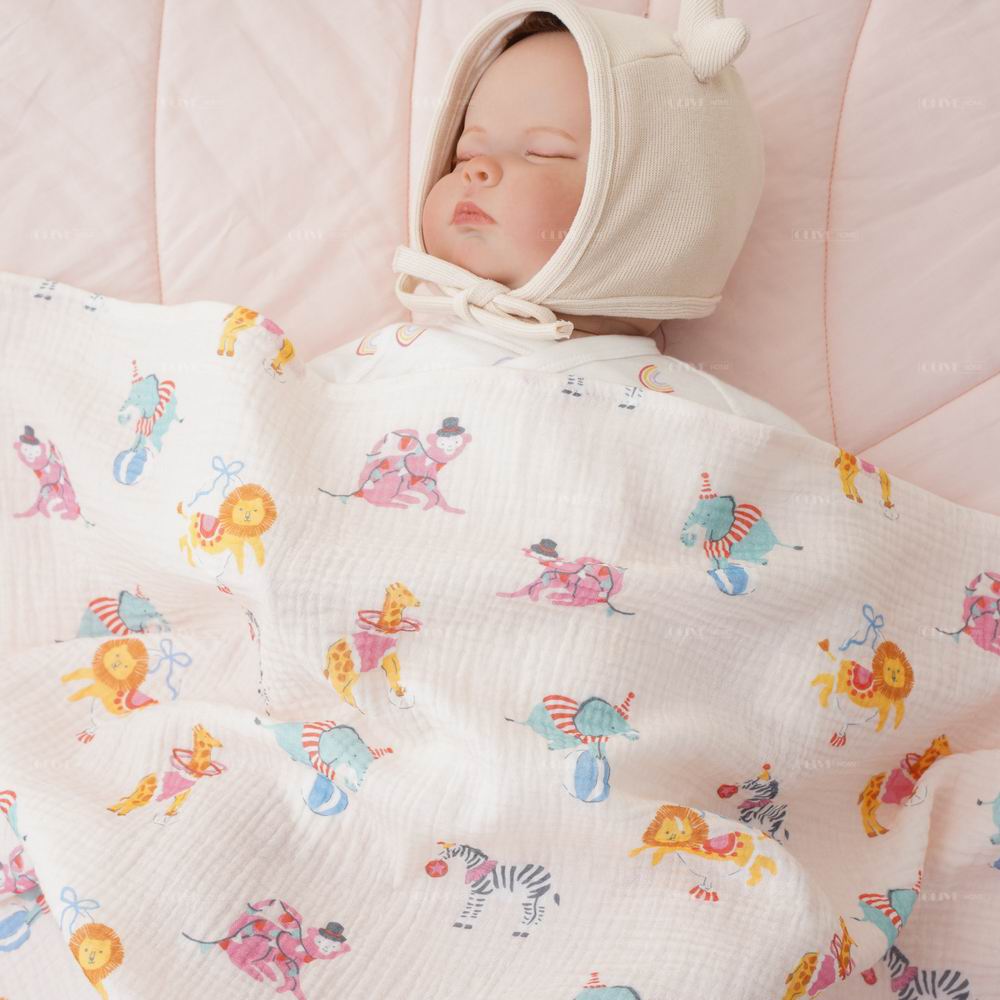 Crinkled Muslin Cotton Baby Blanket with Digital Print 2