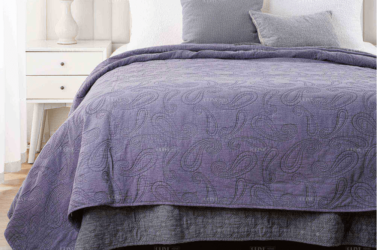 Paisley cotton coverlet 1