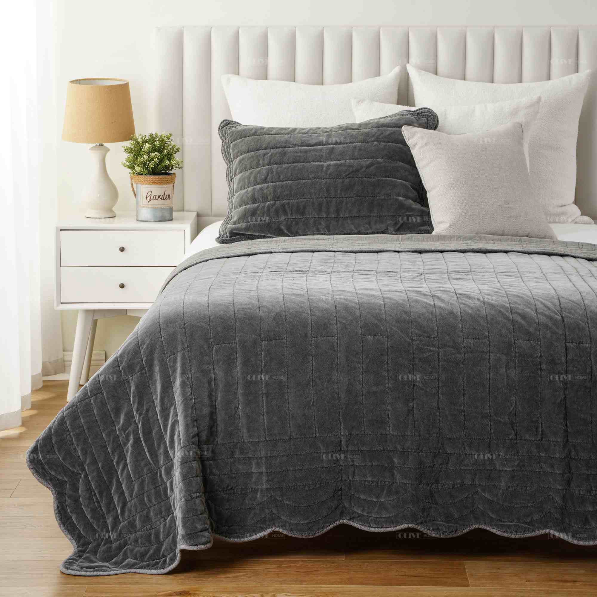 Cotton velvet quilted bedspread 1