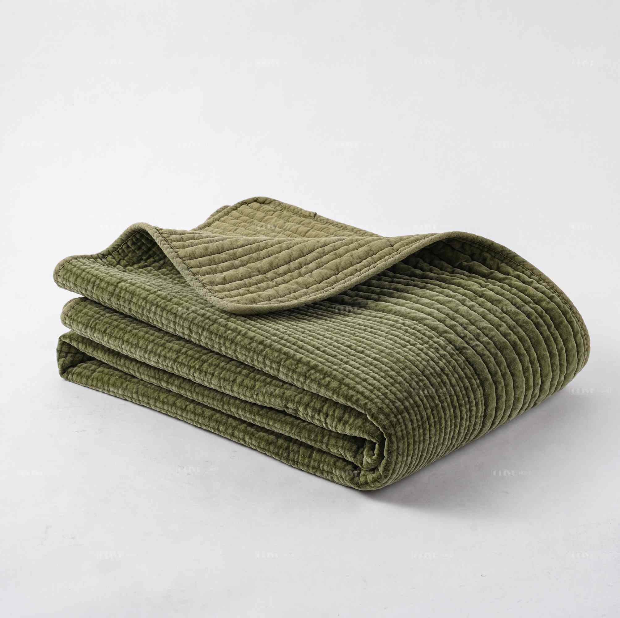 Cotton velvet quilted bedspread 18 Cotton velvet quilted bedspread 18