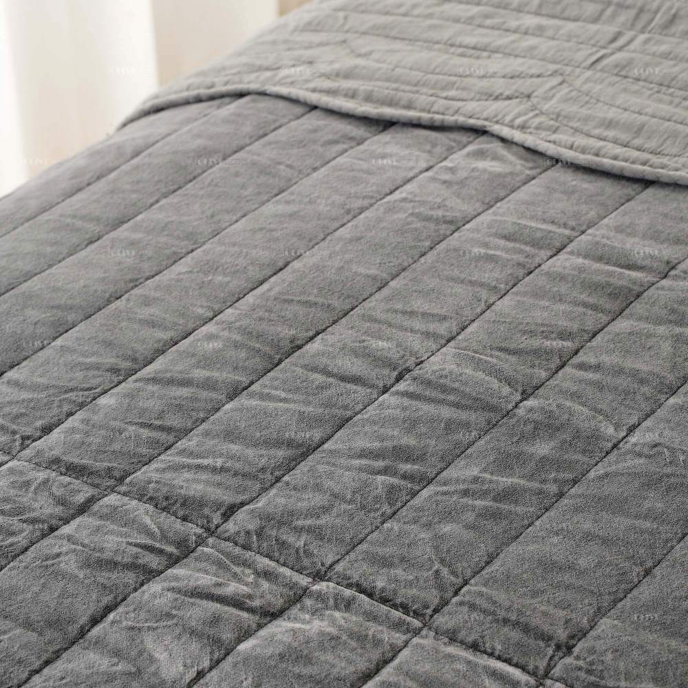 Cotton velvet quilted bedspread 3 Cotton velvet quilted bedspread 3