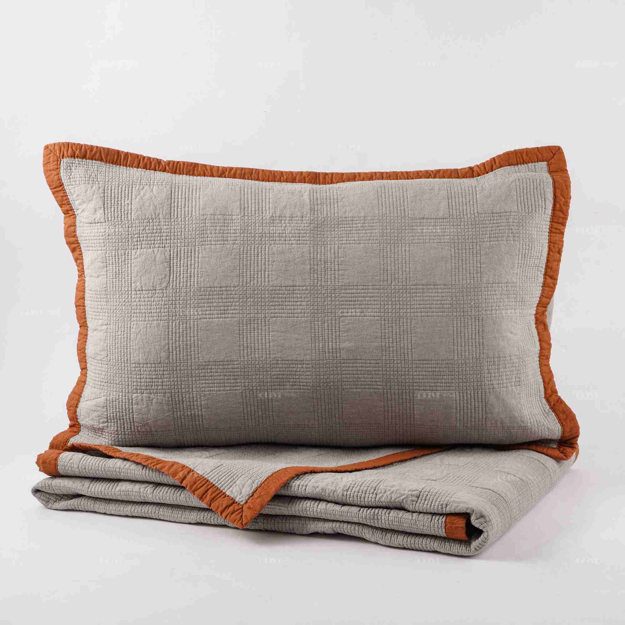 Outline Cotton Quilted Bedspread 7