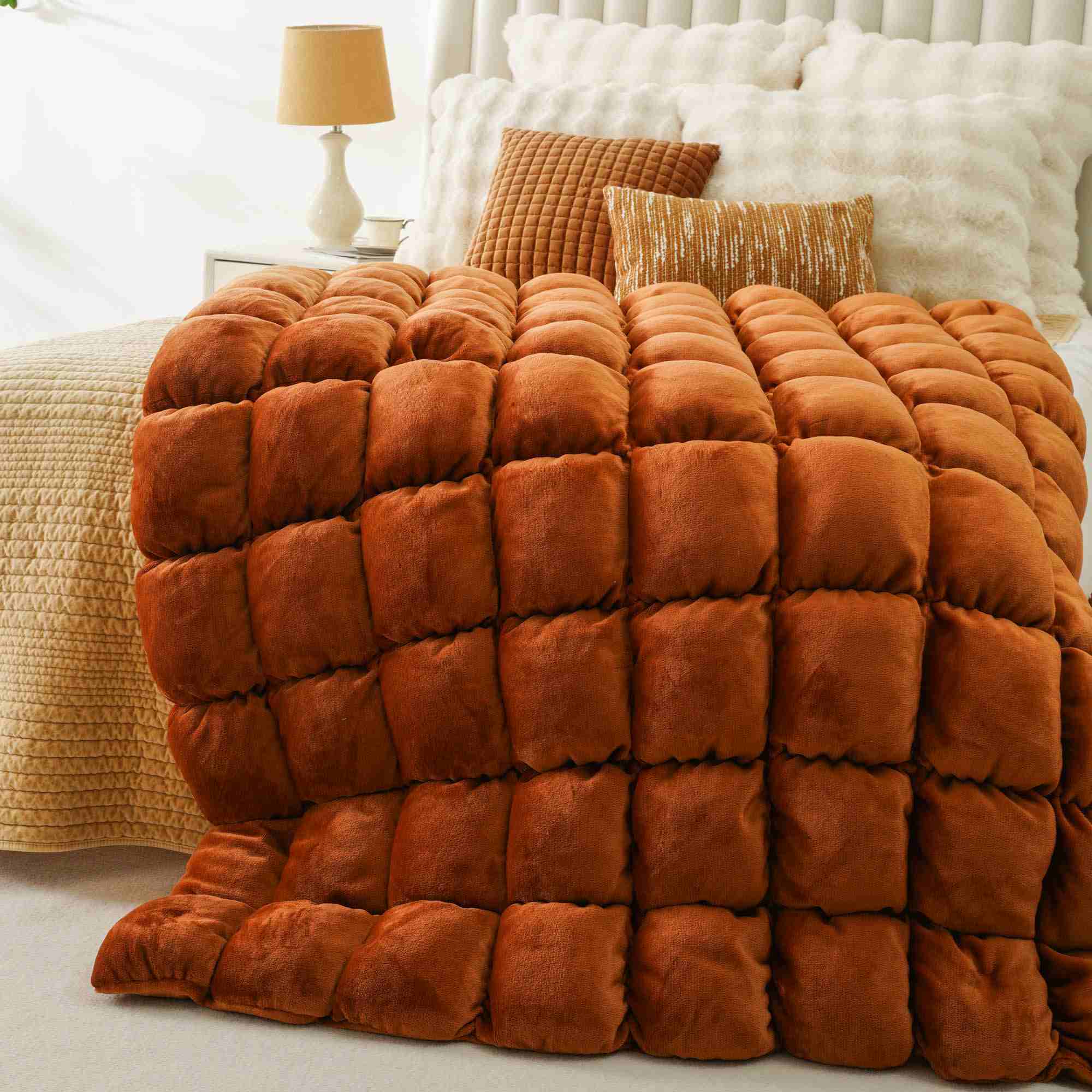 Fluffy Bubble Comforter 8
