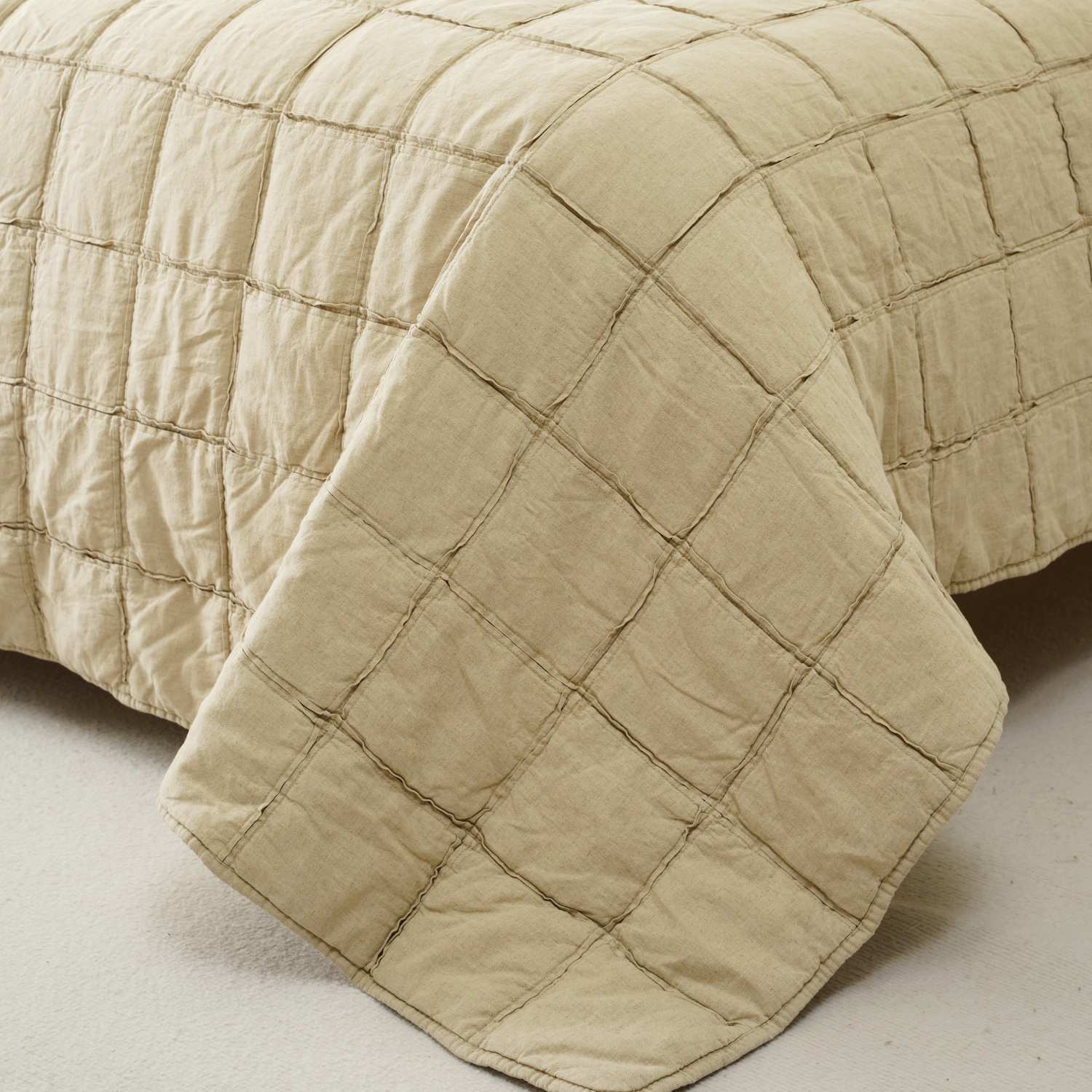 Cotton Linen Quilted Bedspread 6 Cotton Linen Quilted Bedspread 6