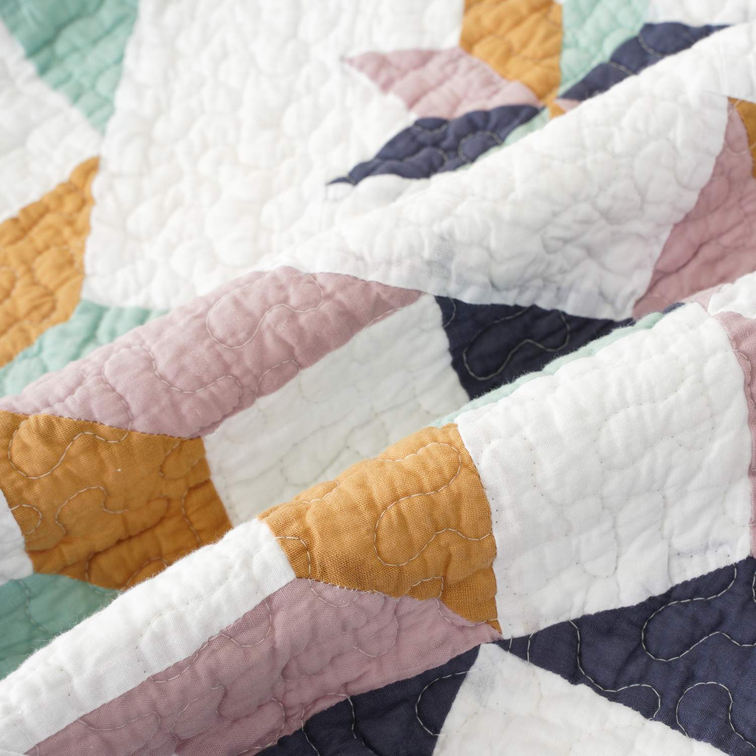 Patchwork Cotton Quilted Bedspread 8 Patchwork Cotton Quilted Bedspread 8